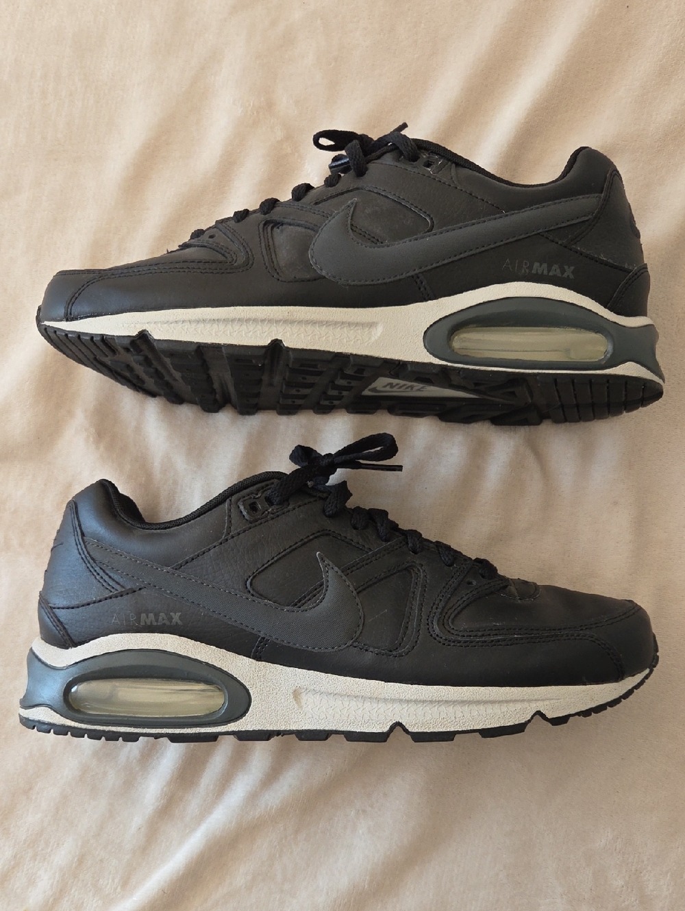 EUC Men's Nike Air Max Sneakers, Size 10.5, Black Leather - Picture 2 of 7